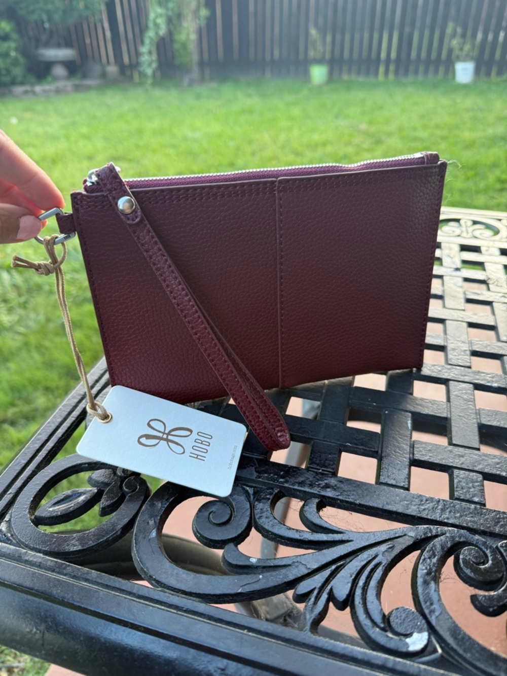 HOBO Burgundy Leather Wristlet Clutch Wallet Pebbled Zip Pouch NWT - Picture 2 of 6